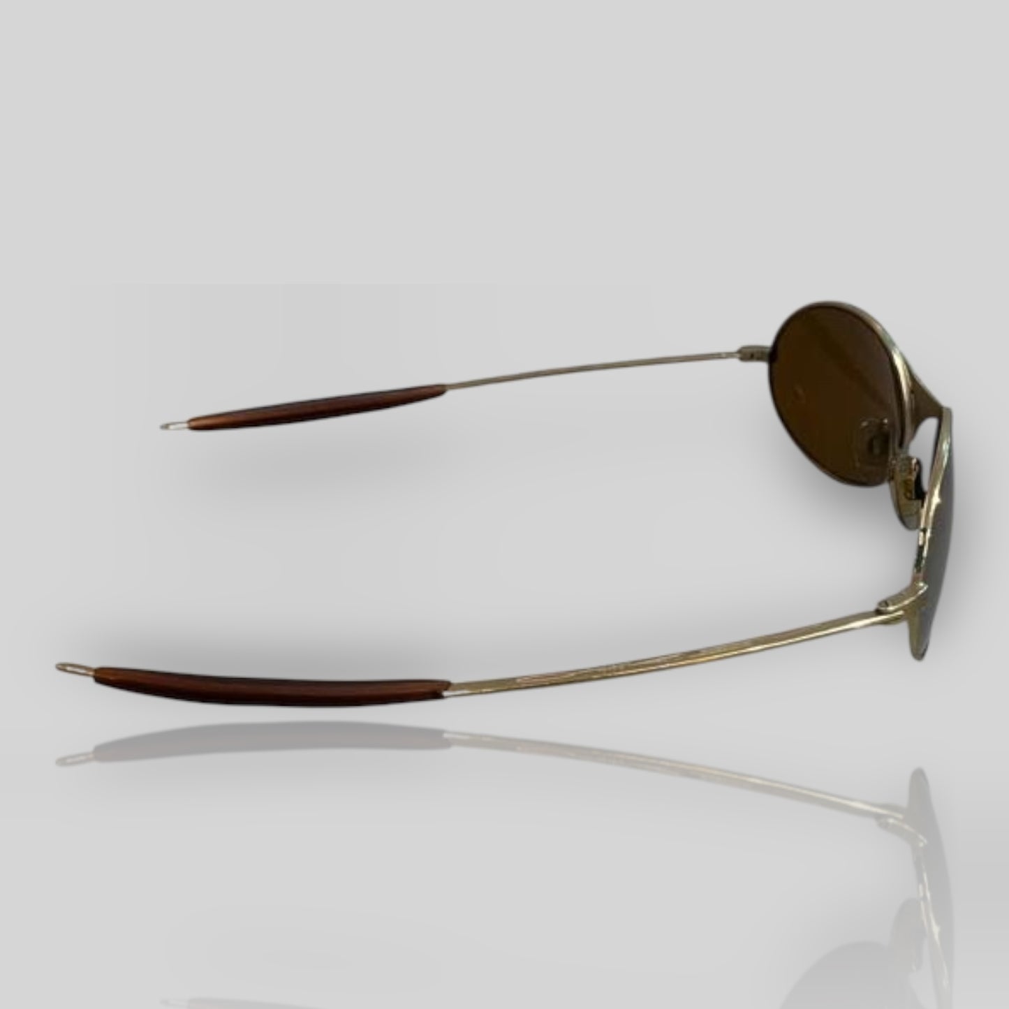 Óculos Oakley Wire