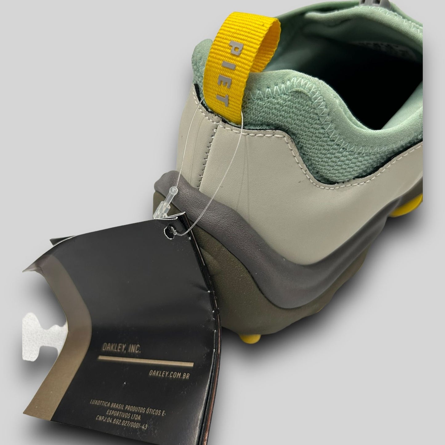 Tênis Teeth Slip-On Oakley Piet