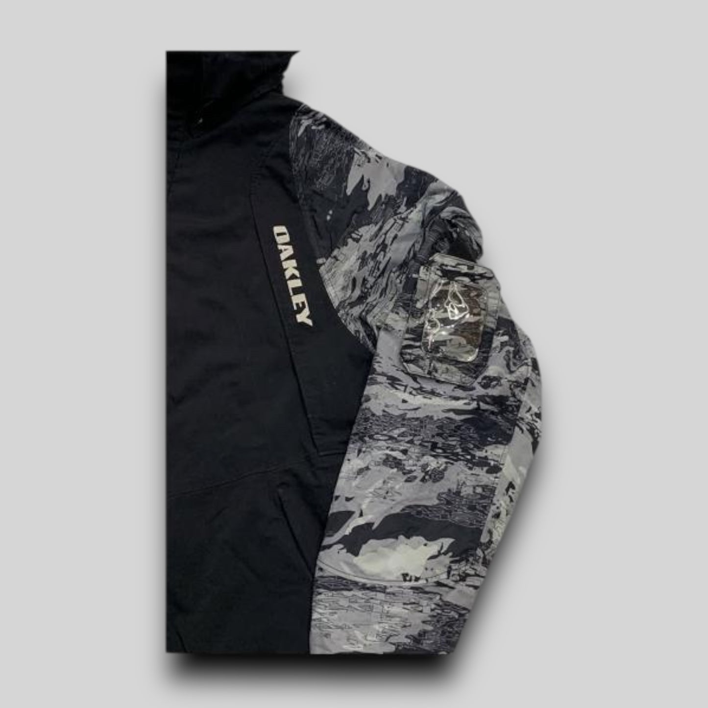 Jaqueta Snow Oakley Snow Night Camo