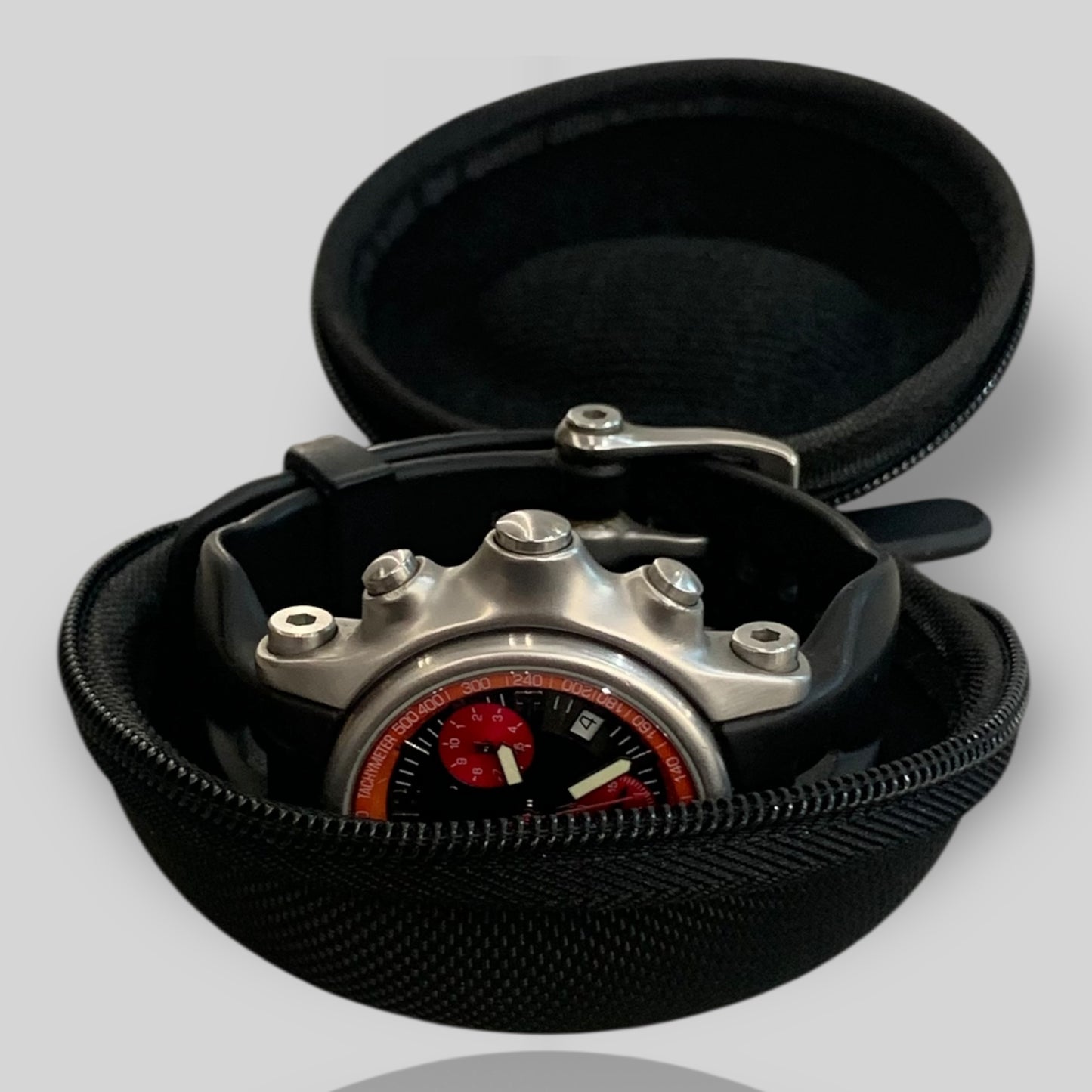 Holeshoot Red