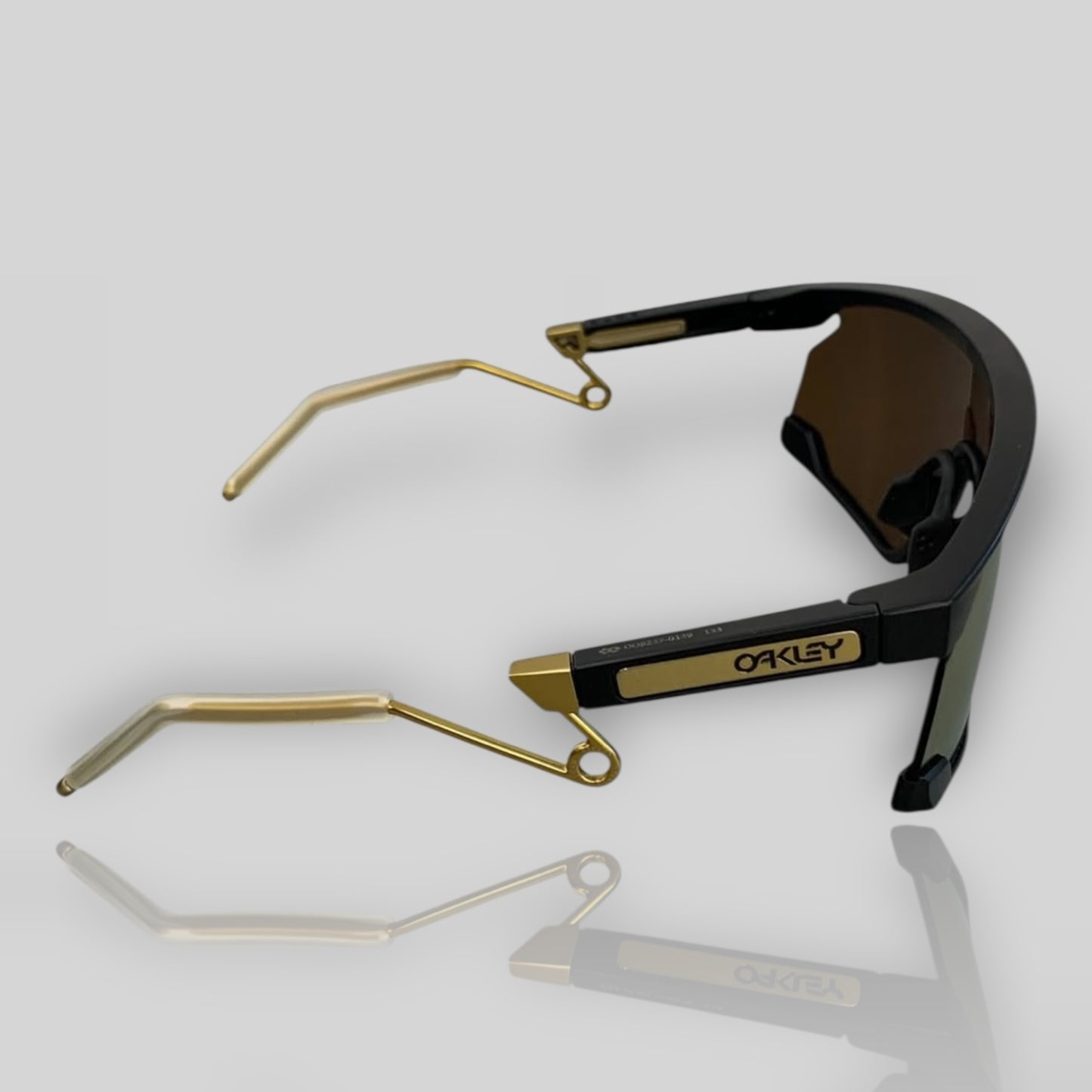 Óculos Oakley BXTR
