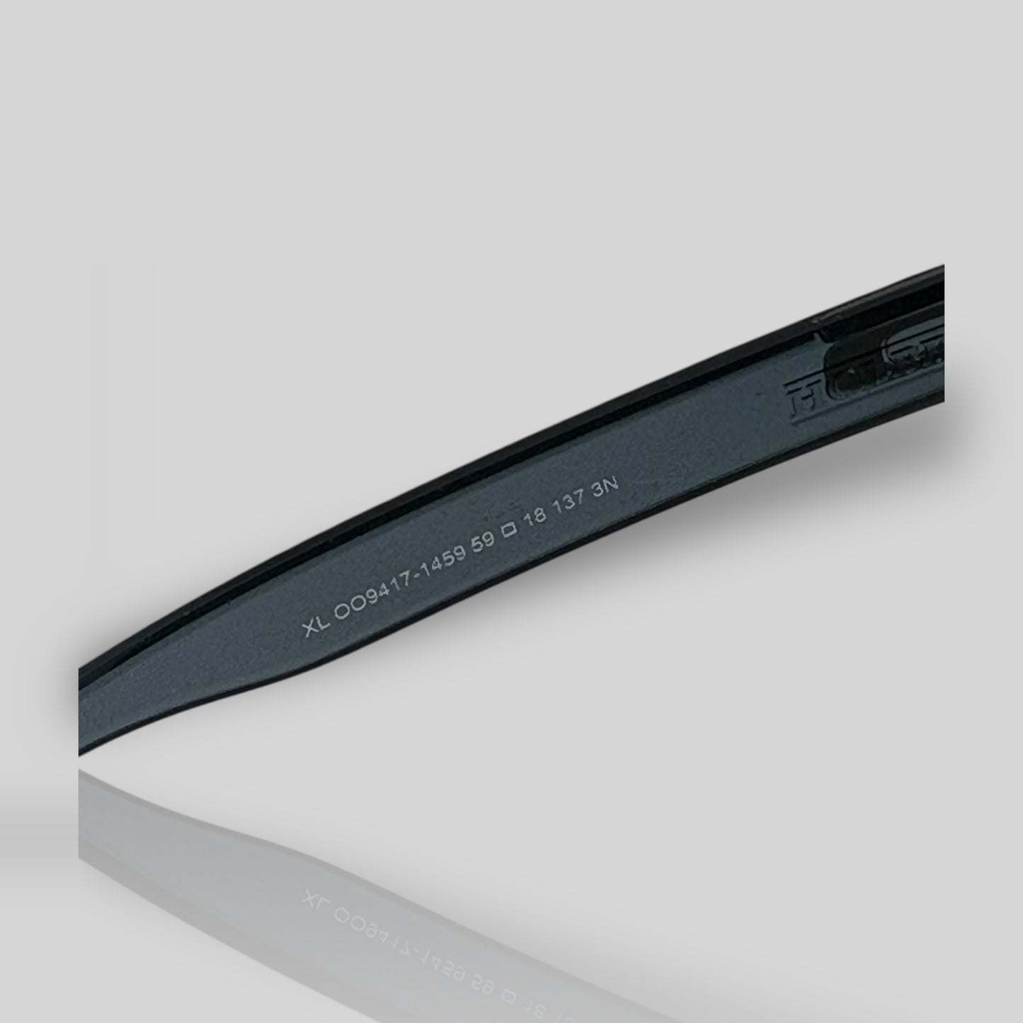 Holbrook Crystal Black