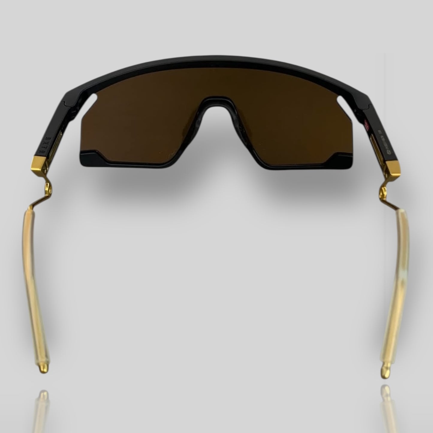 Óculos Oakley BXTR