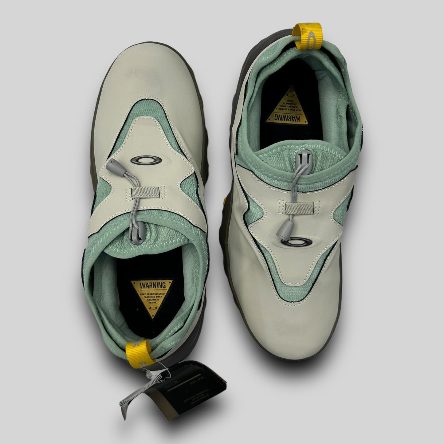 Tênis Teeth Slip-On Oakley Piet