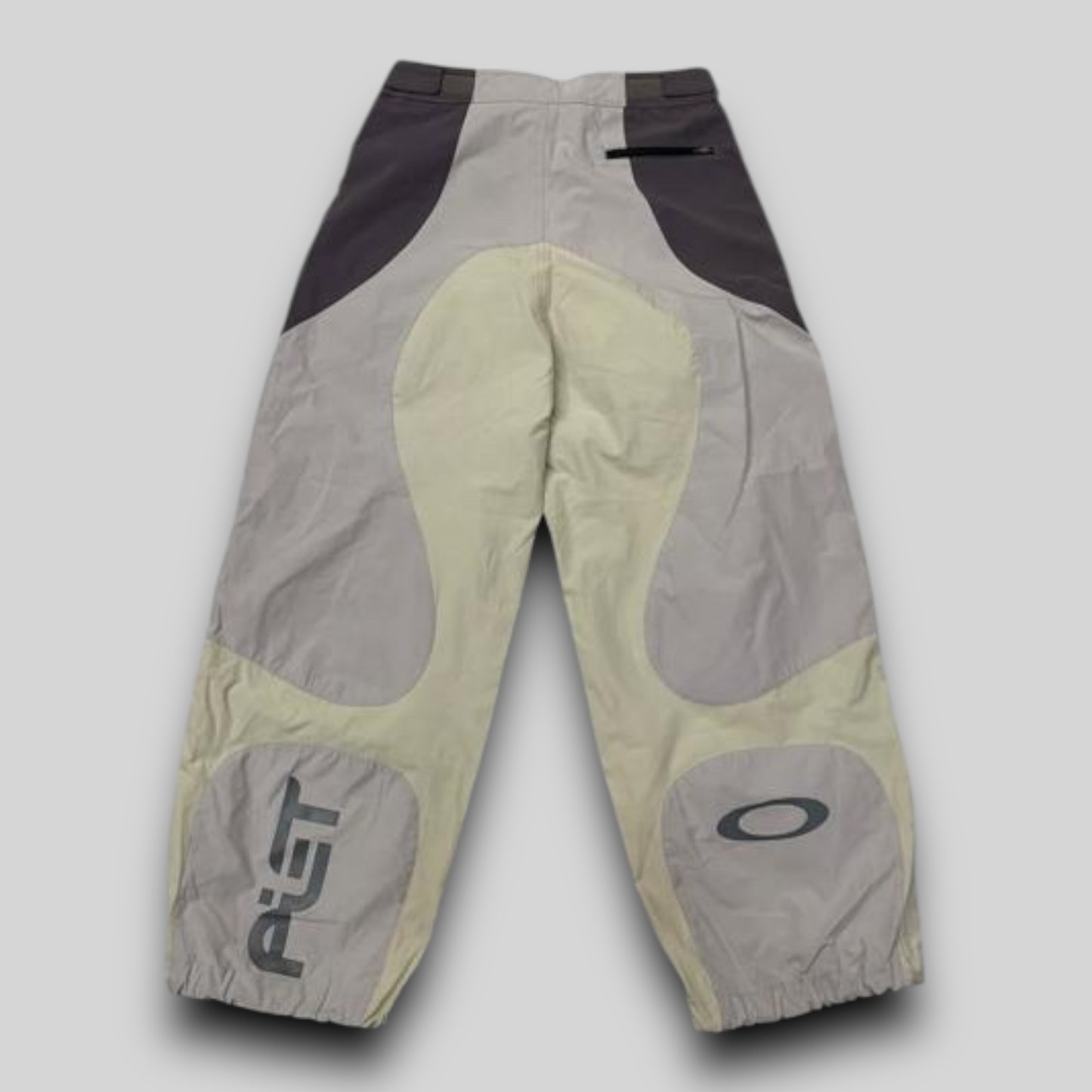 Calça Oakley x Piet