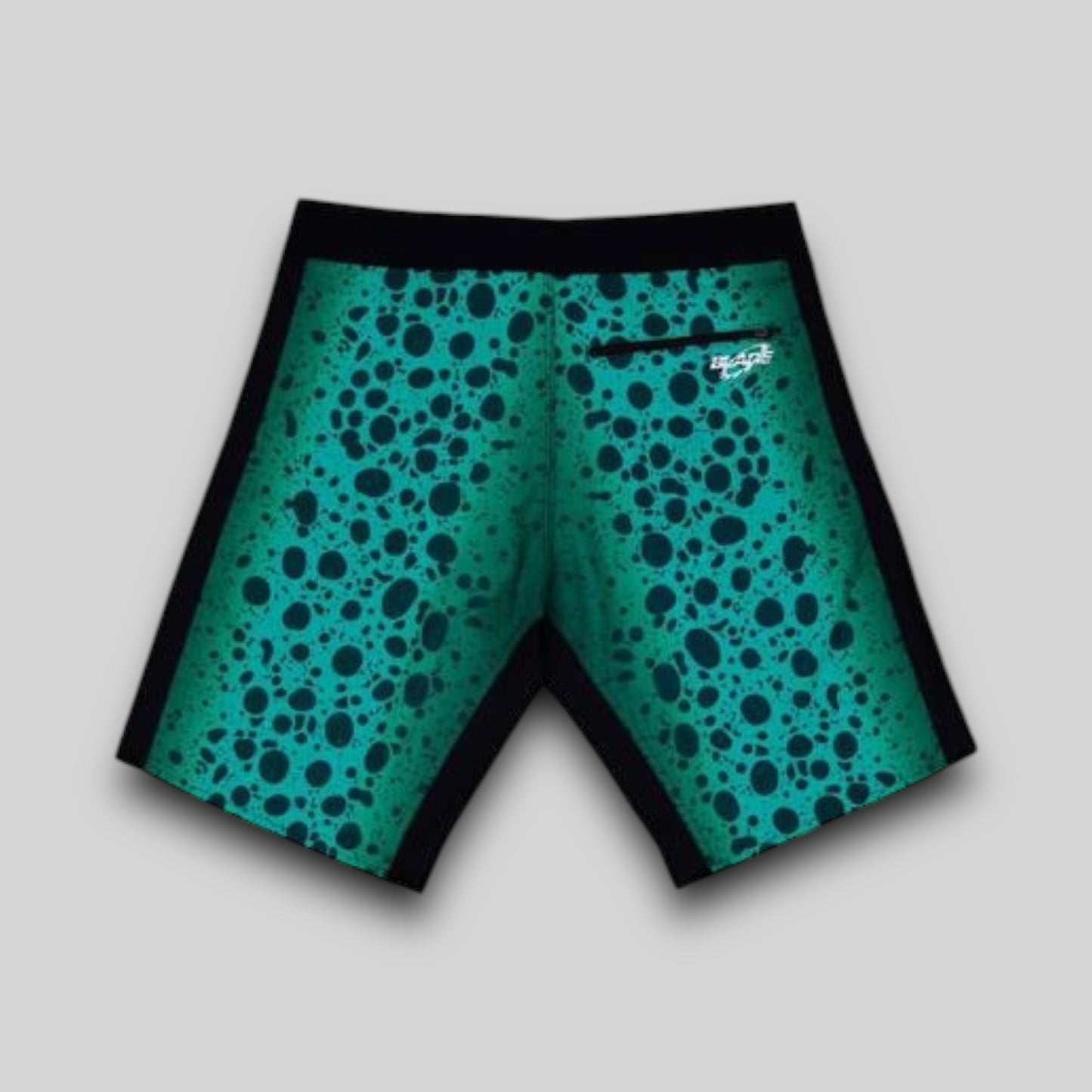 Bermuda Oakley Blade