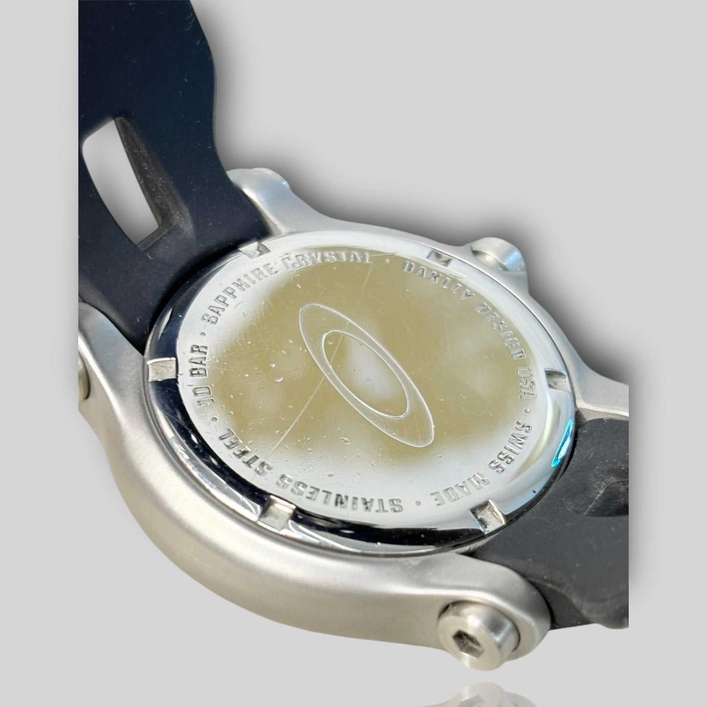 Holeshoot White Dial SMALL