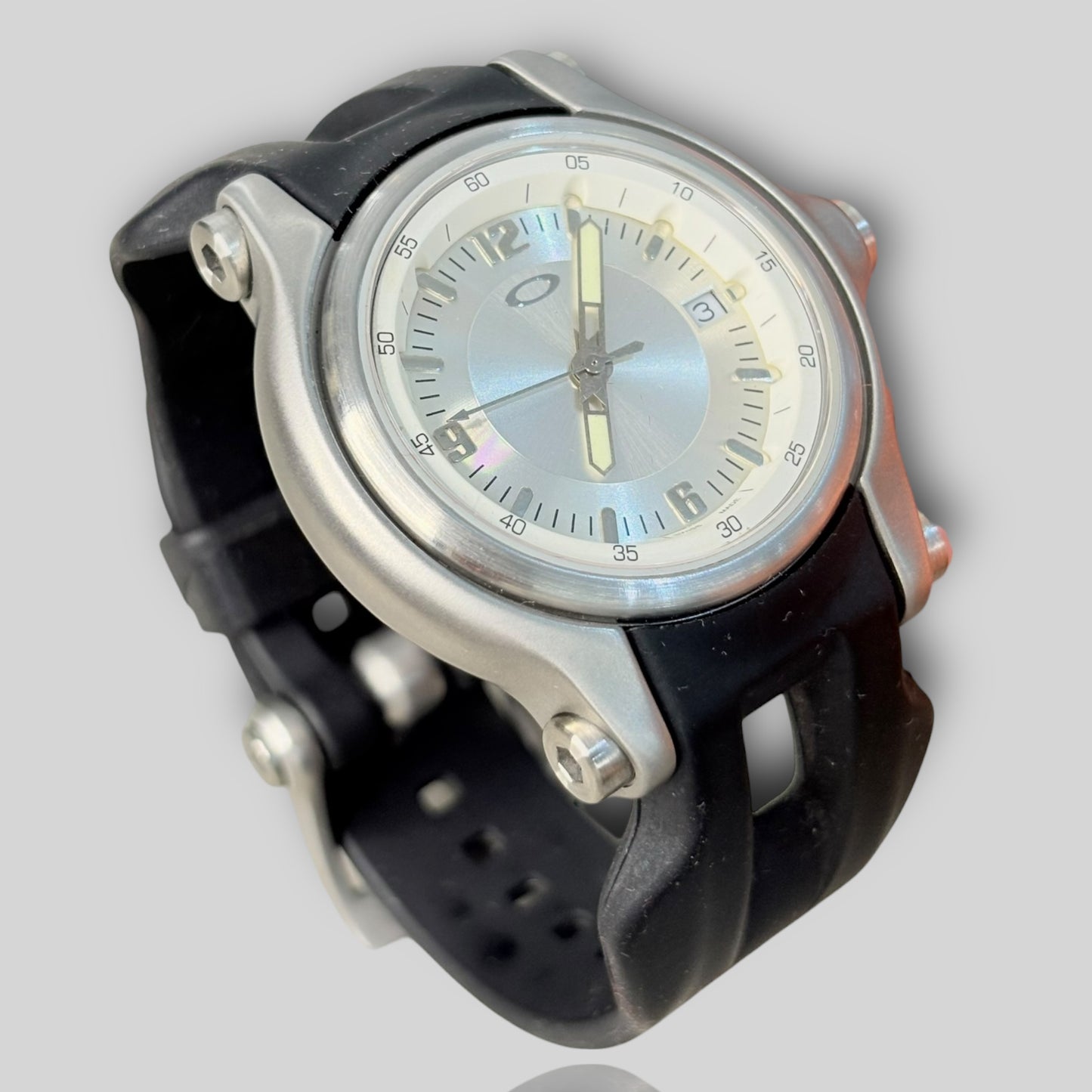 Holeshoot White Dial SMALL