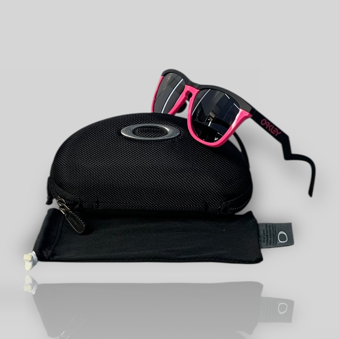 Frogskins Hybrid Black