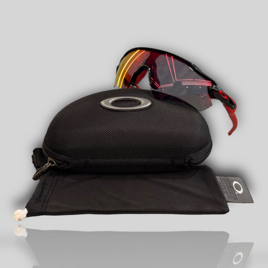 Radar Ev (Dark Ruby)