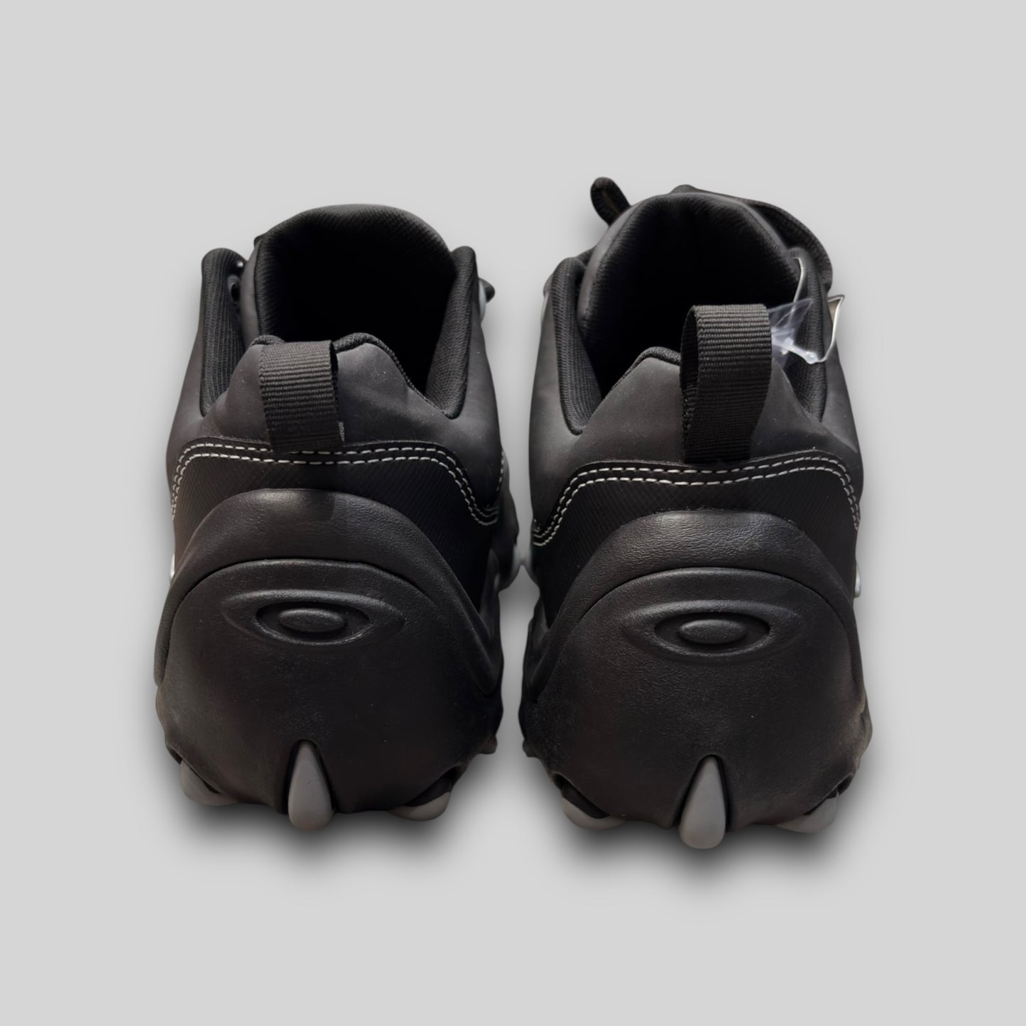 Airstrip Black/Grey