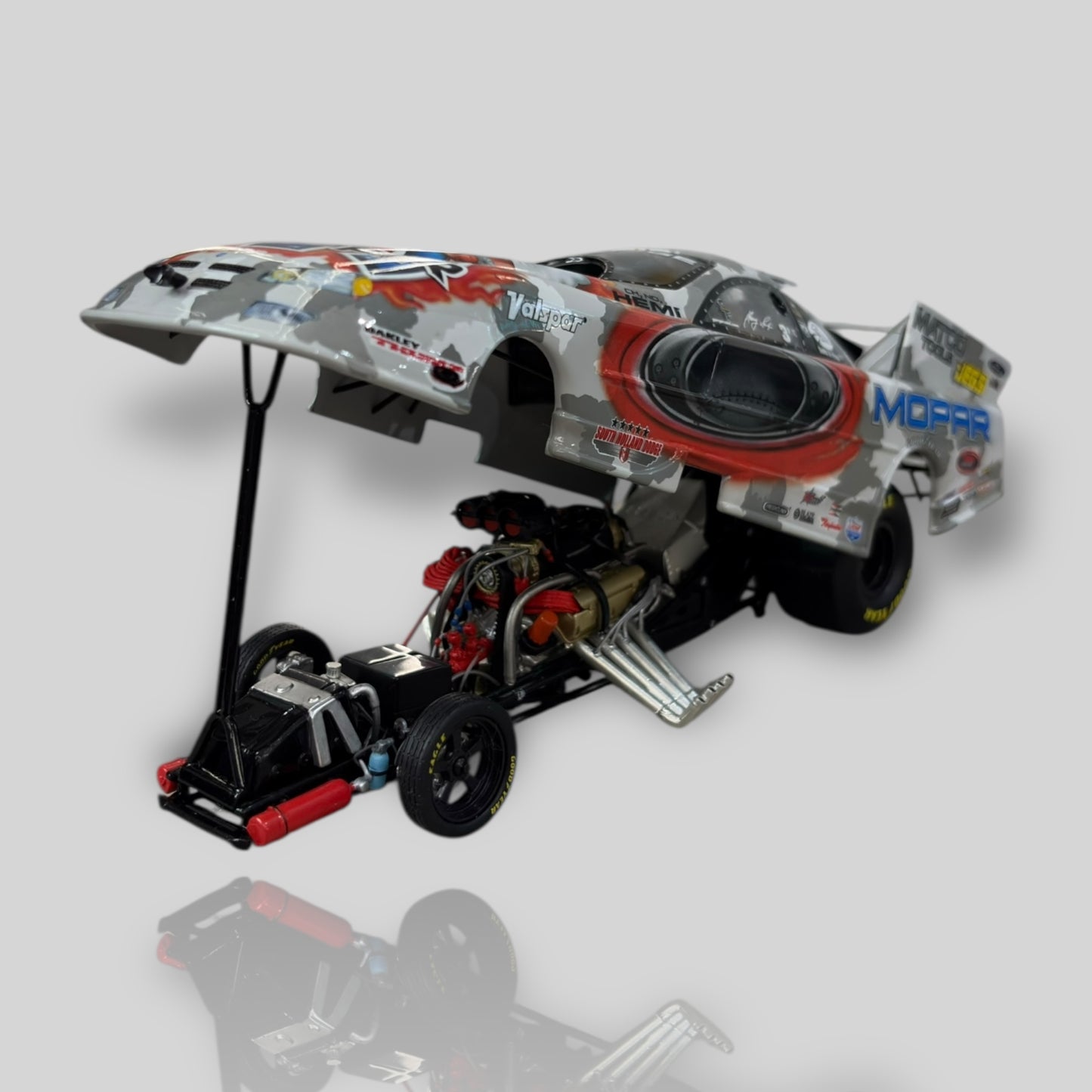 Funny Car Gary Scelzi 2005 Stratus