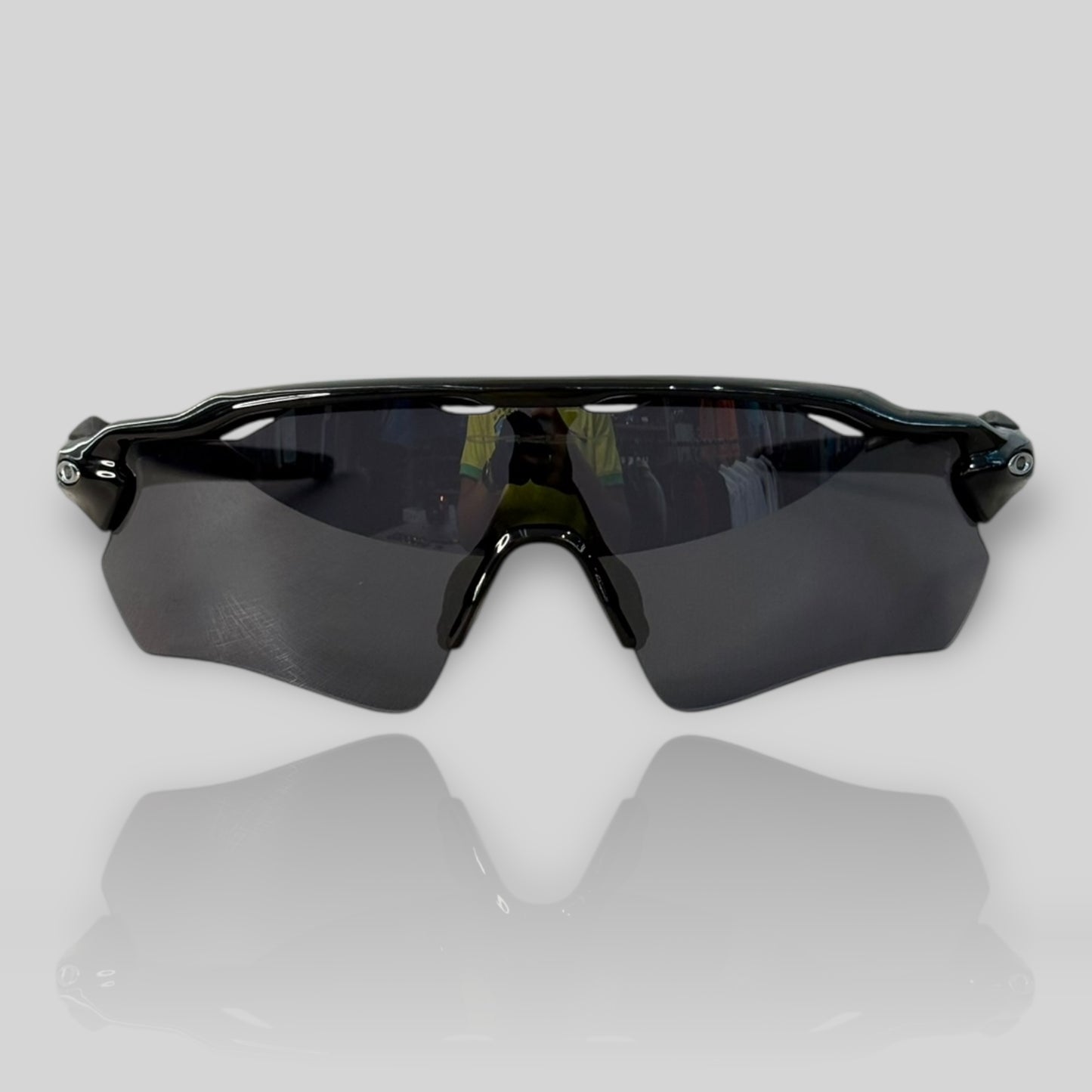 Radar Ev Polished Black