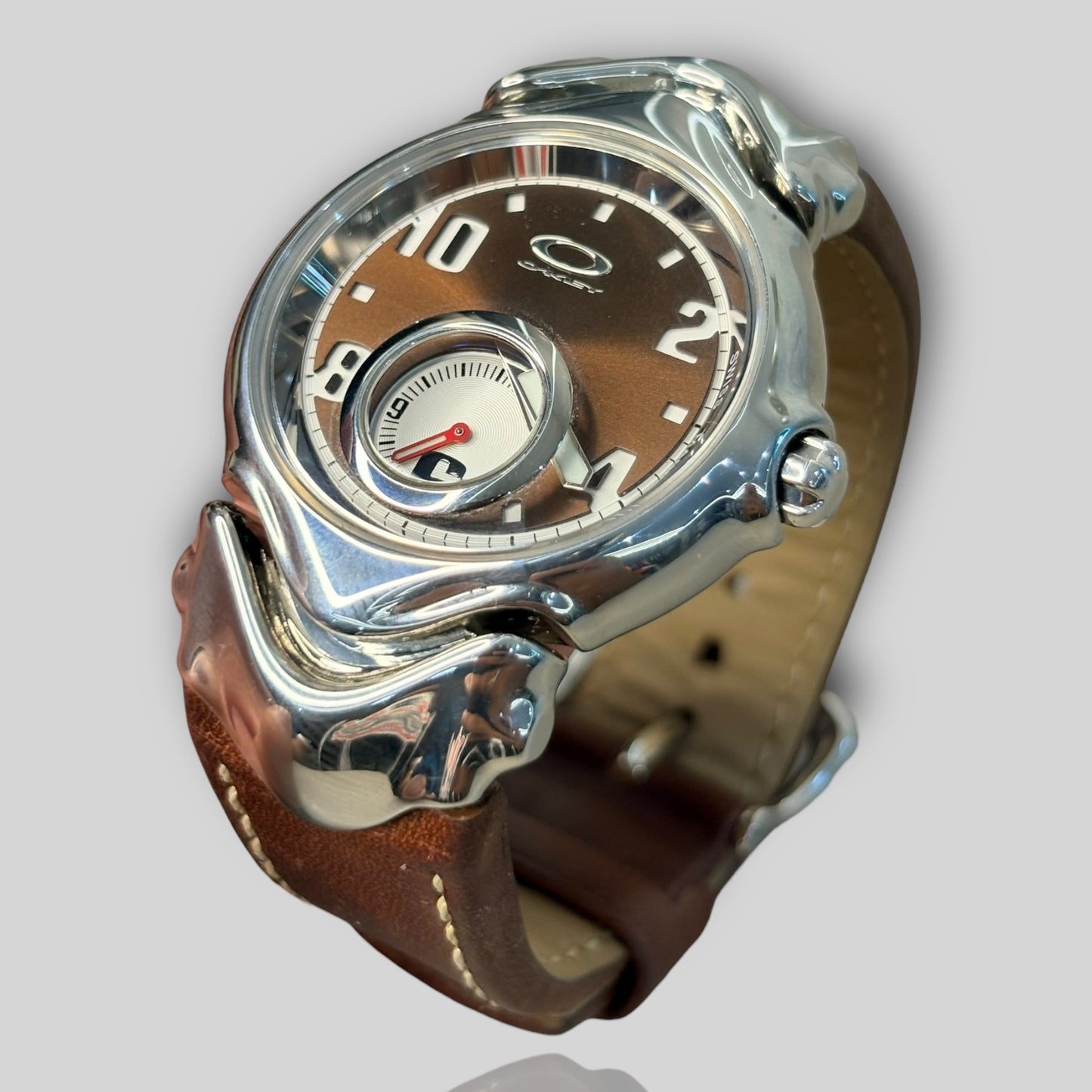 Judge Polished Brown