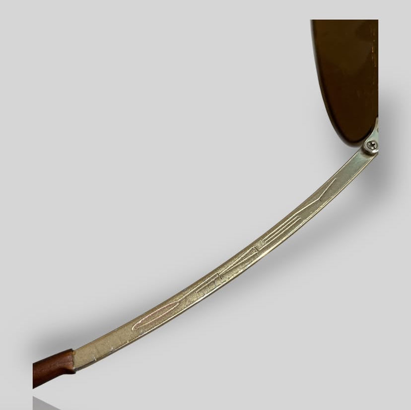 Óculos Oakley Wire