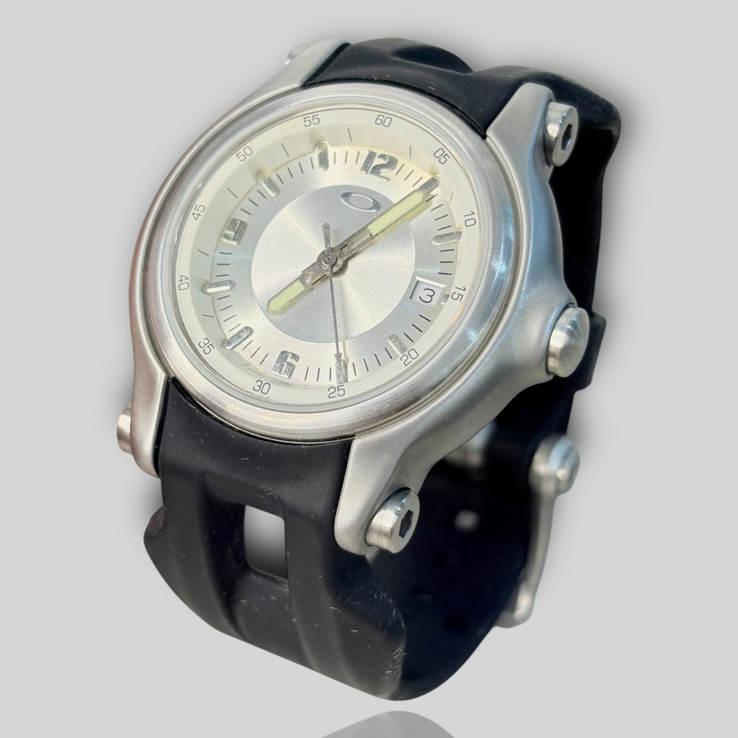 Holeshoot White Dial SMALL