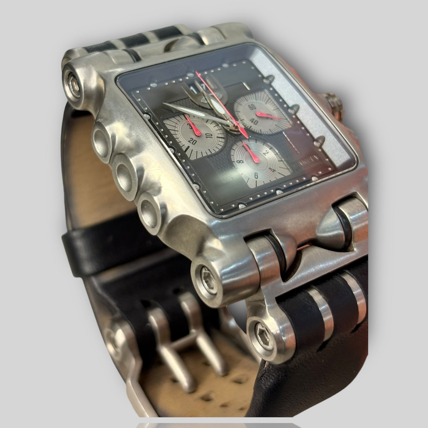 Minute Machine Titanium 1ºG